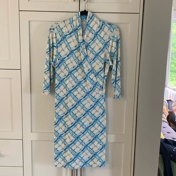 J. McLaughlin Mid Length Wrap Front Dress - Picture 1 of 7